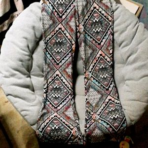 Bell bottom leggings